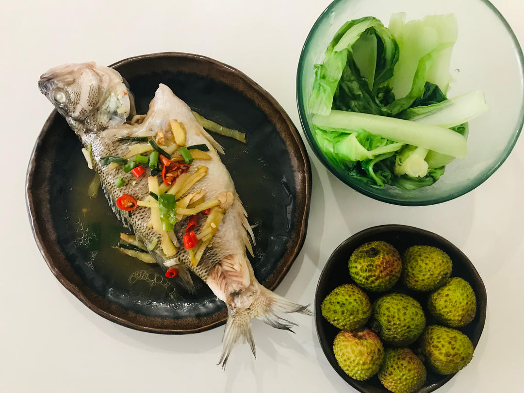 清蒸鲈鱼