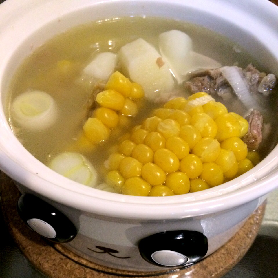 山药玉米排骨汤
