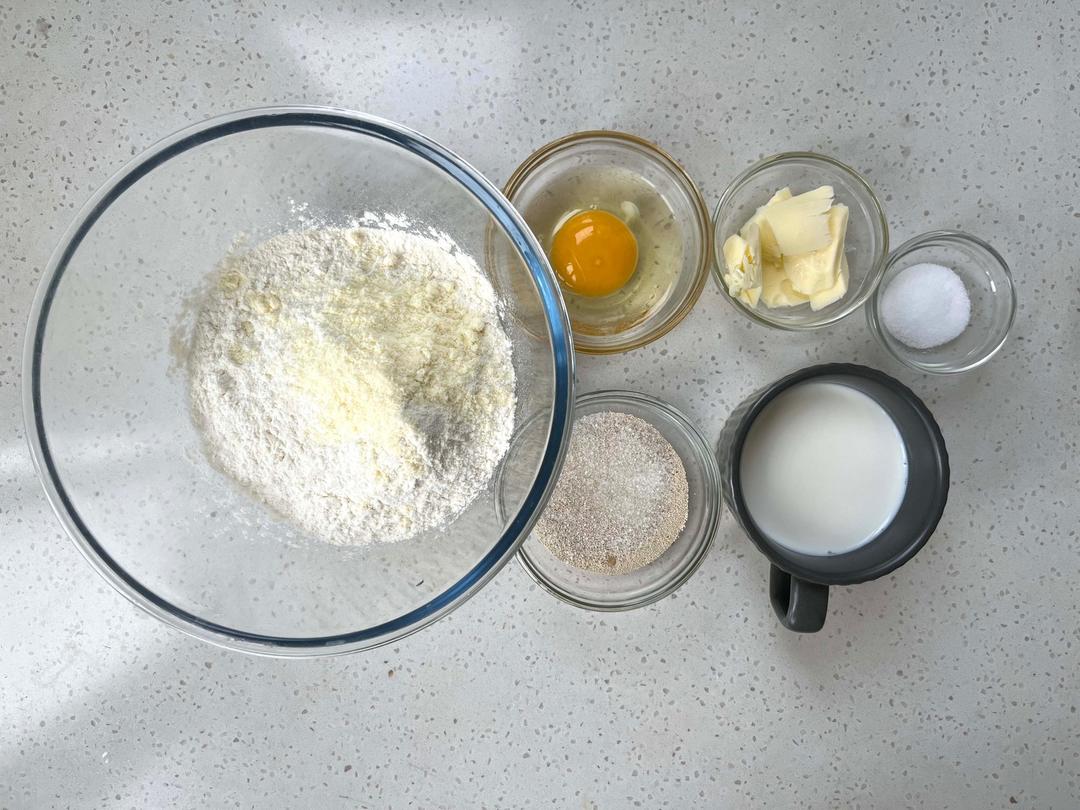 纯奶手撕吐司的做法 步骤1