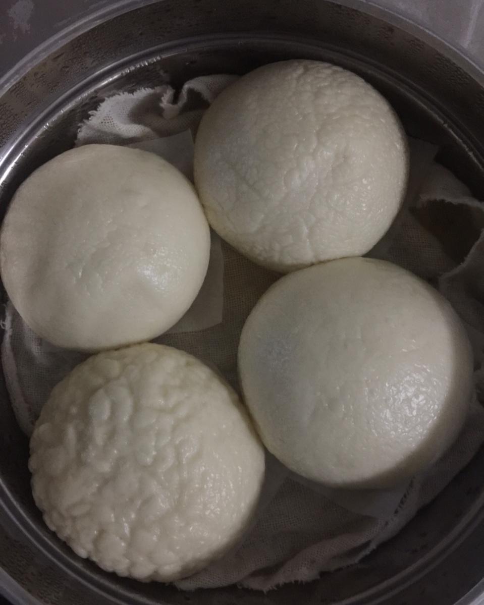 在面包机帮助下蒸馒头