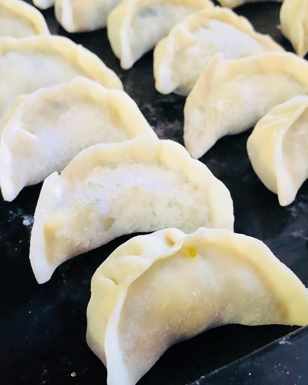 韭菜猪肉饺子(最简单最好吃又最多汁的饺子)