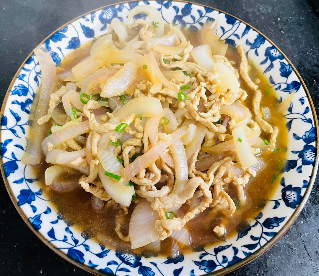 洋葱炒肉丝