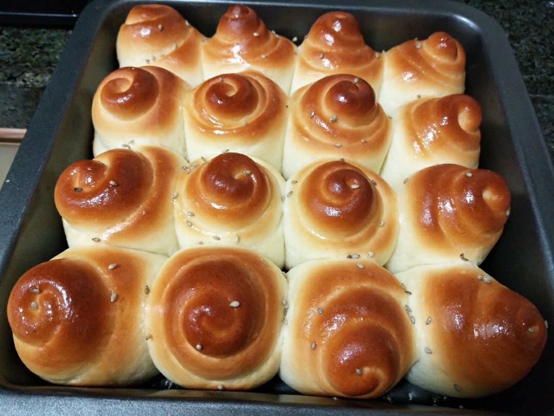 脆底蜂蜜小面包