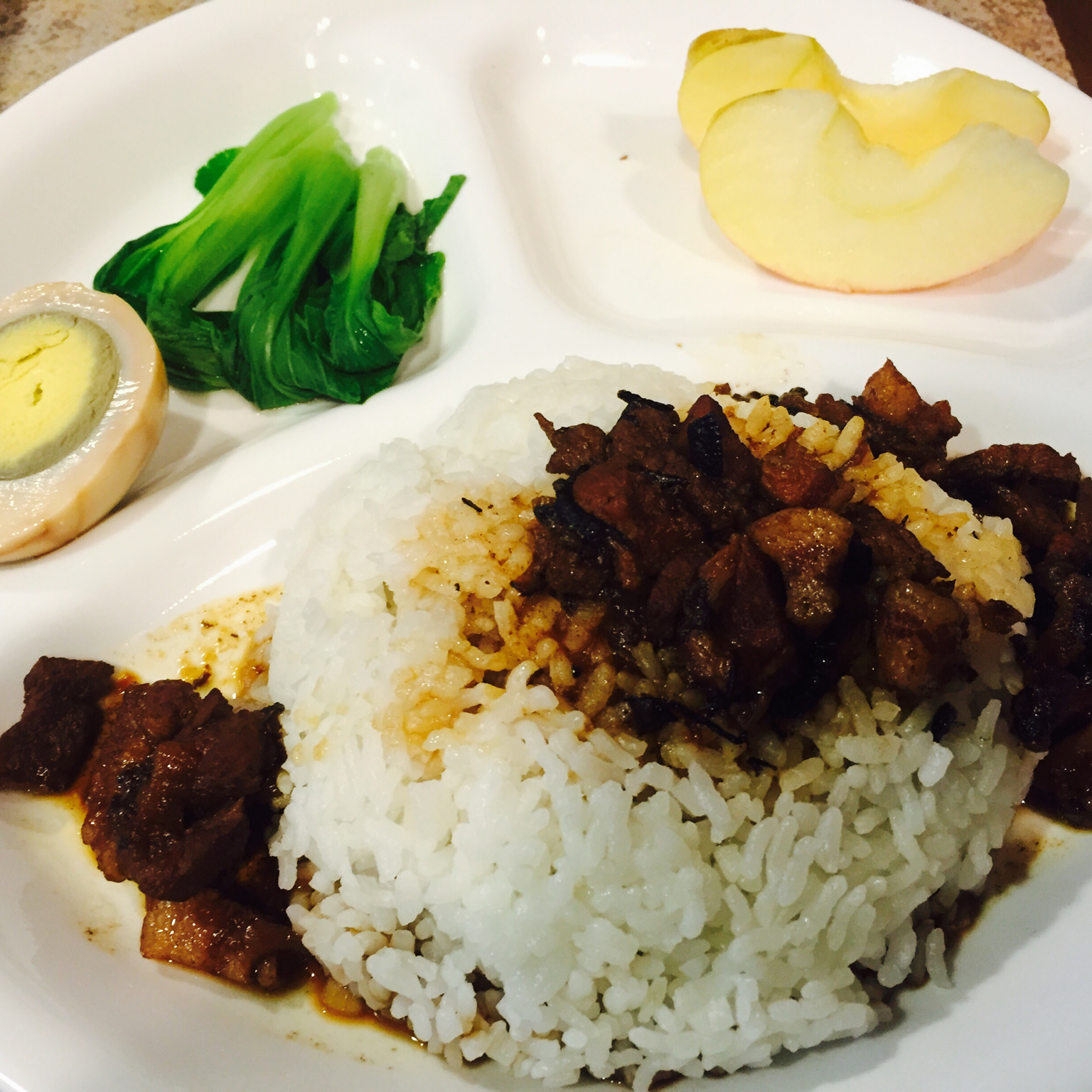 一碗高颜值有内涵的台湾卤肉饭