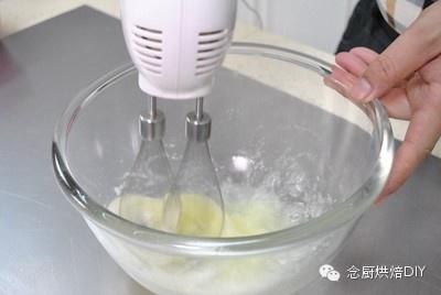 念厨烘焙DIY-简易版生日蛋糕的做法 步骤6