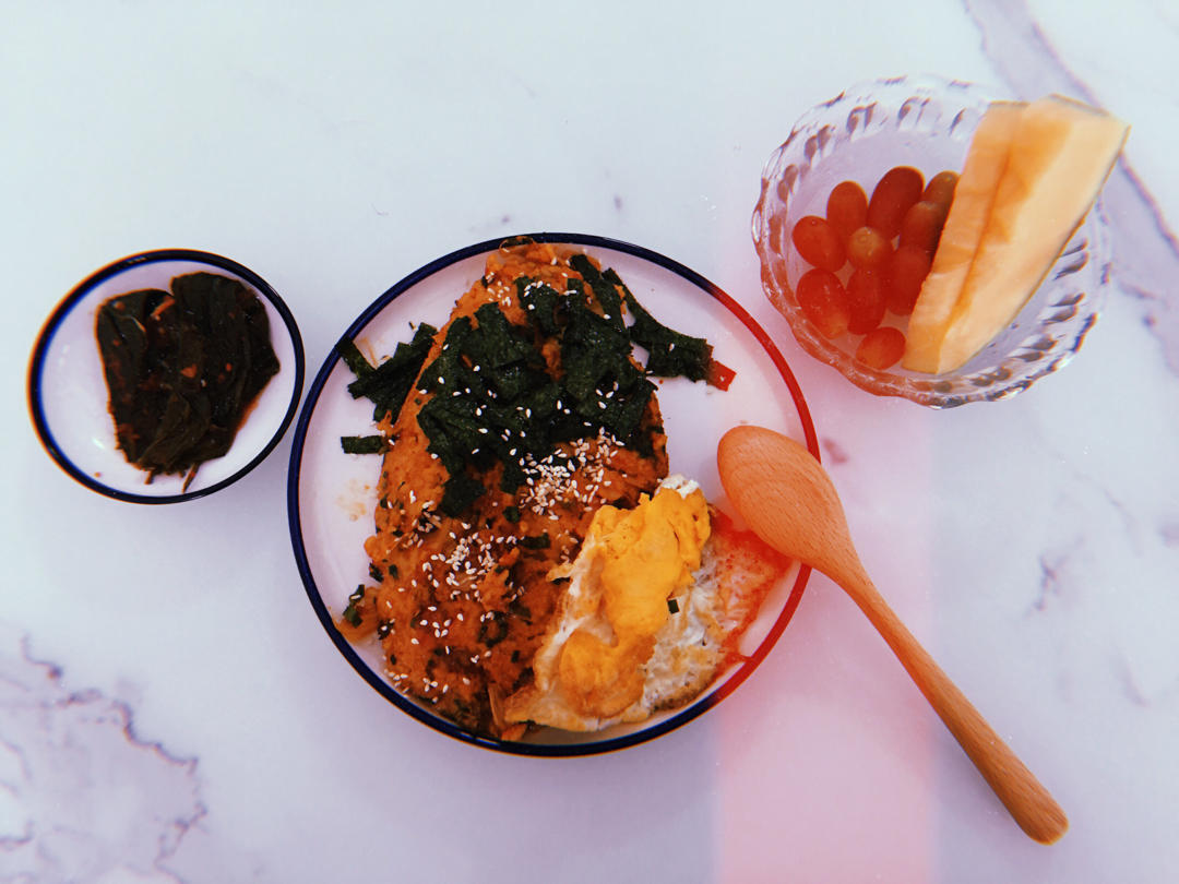 姜食堂之PO炒饭：泡菜饭开出PO思密达～