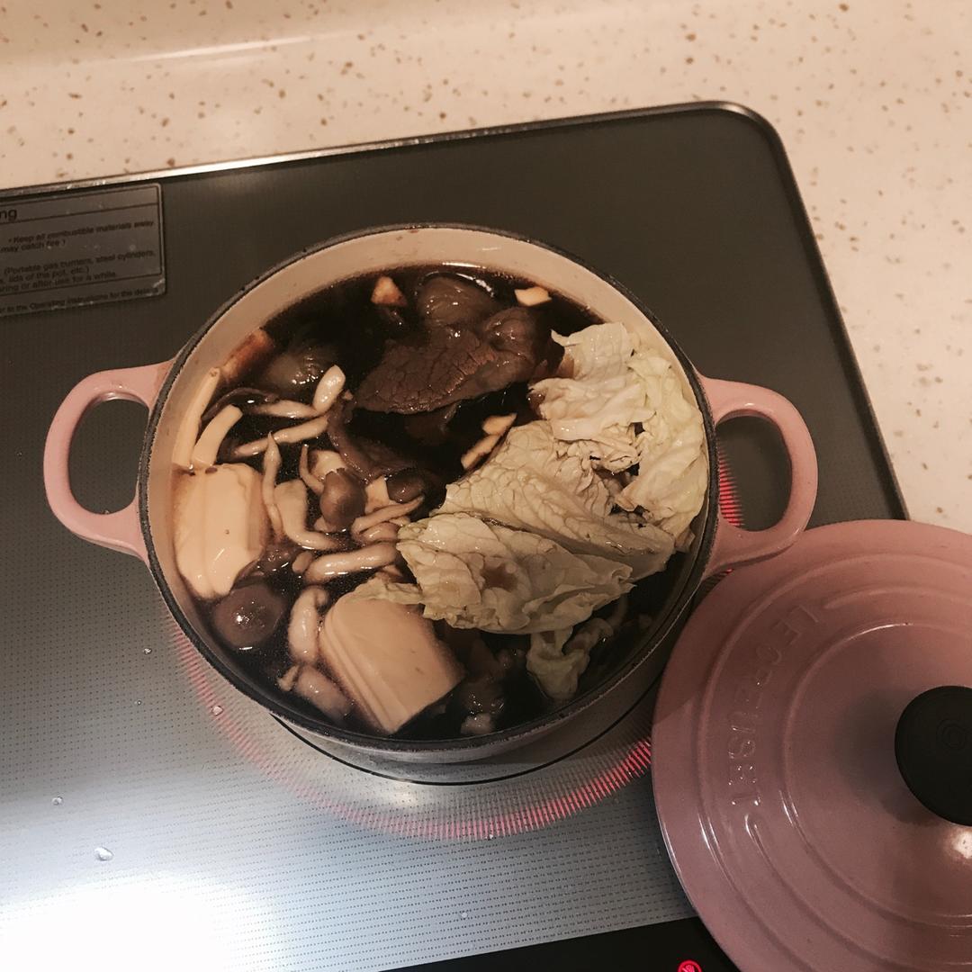 寿喜烧（日式牛肉火锅）