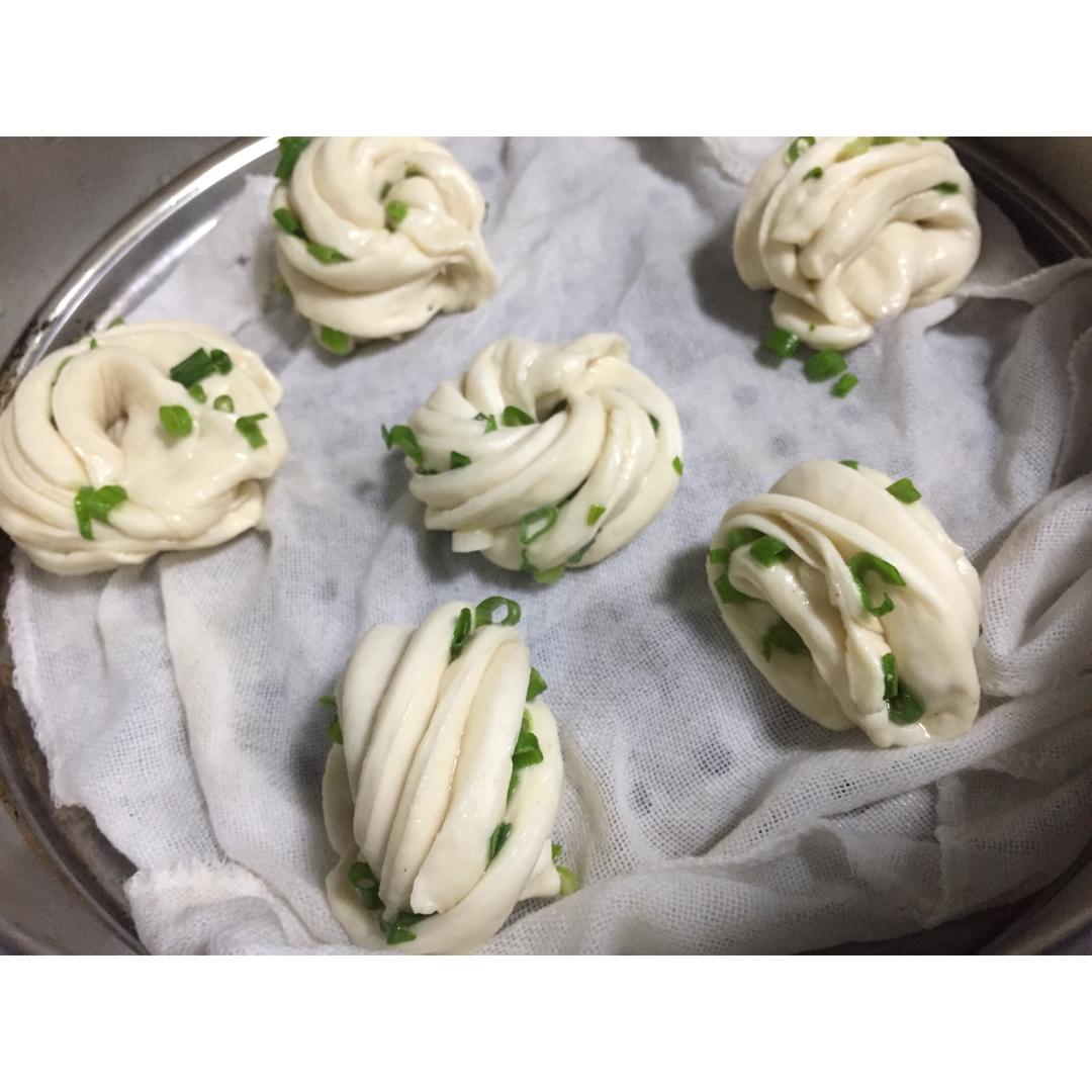 葱油花卷 Steamed Roll
