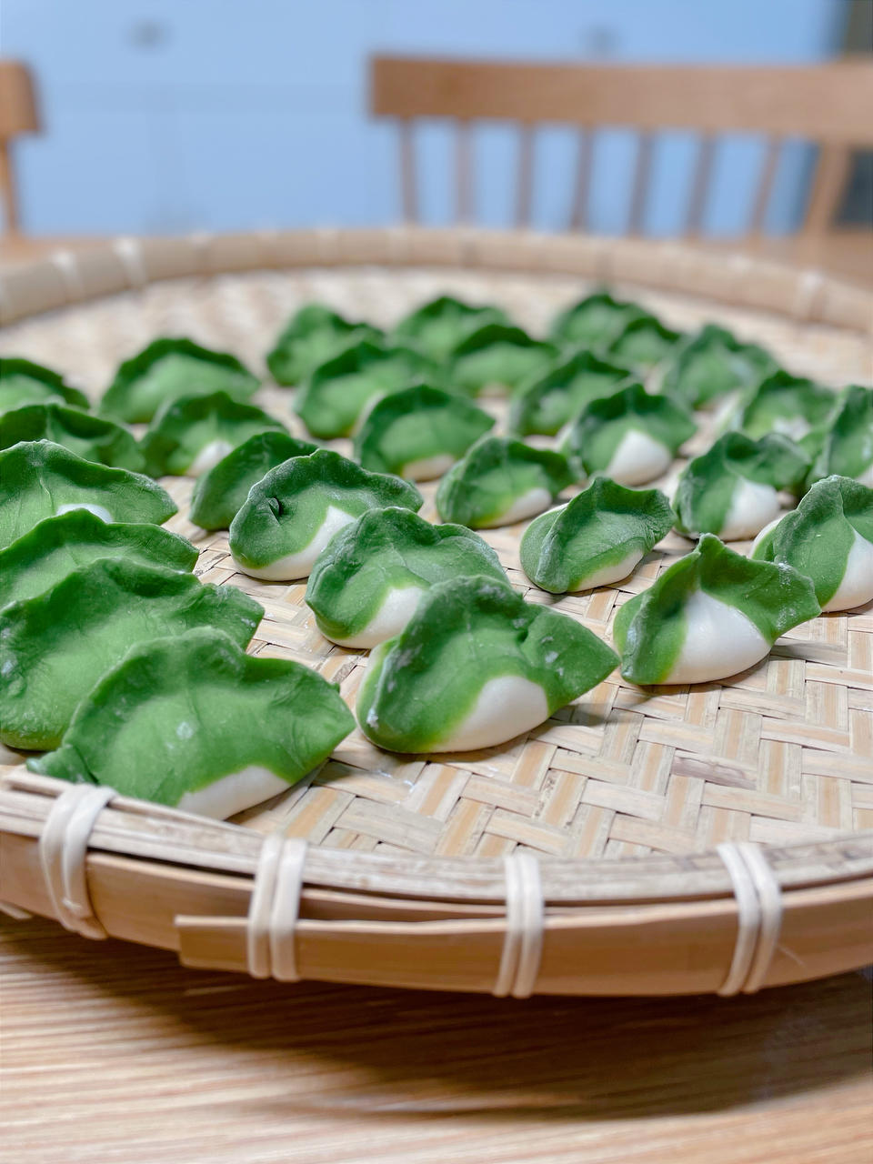 翡翠白玉白菜饺子详细版（附翡翠白玉白菜饺子包法，翡翠白玉饺子皮两种制法，面包机和面，翡翠白玉烧卖，各种馅料搭配）