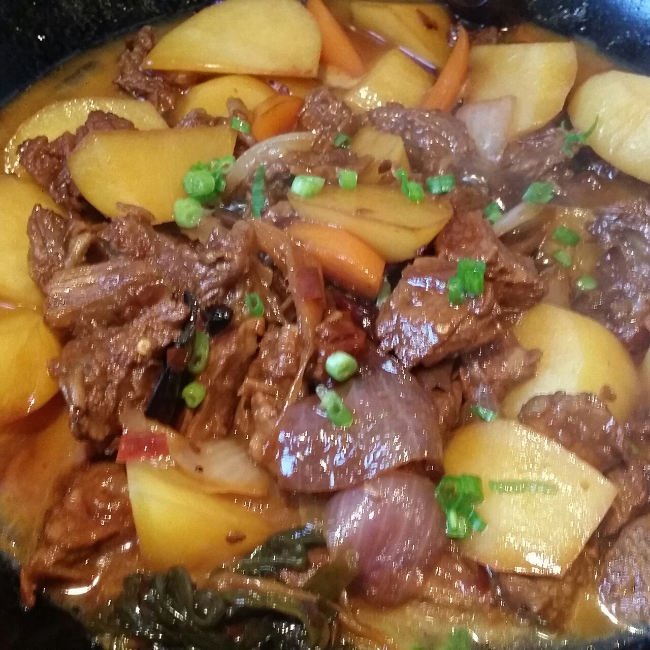 胡萝卜土豆烧牛腩