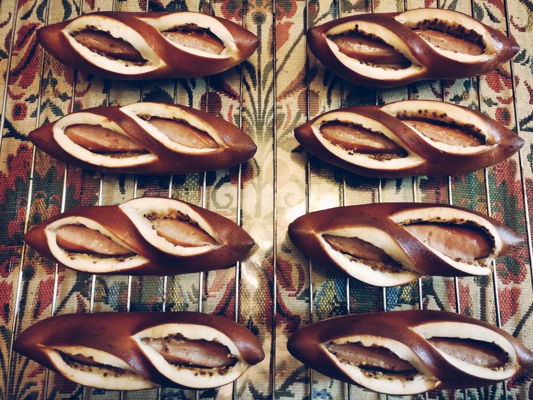 爆汁德式香肠面包｜大口吃肉肉｜发酵时间短｜快手好吃｜无需手套膜｜可做无油无糖