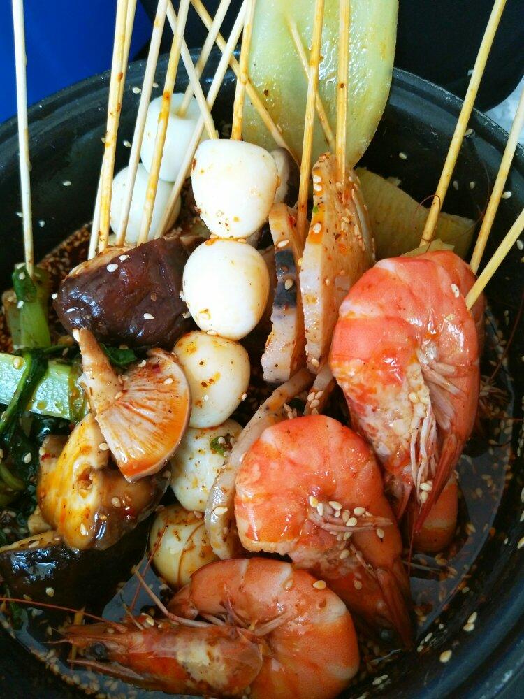 世间怎会有如此美味～冷锅串串