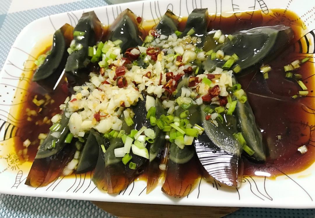 凉拌皮蛋