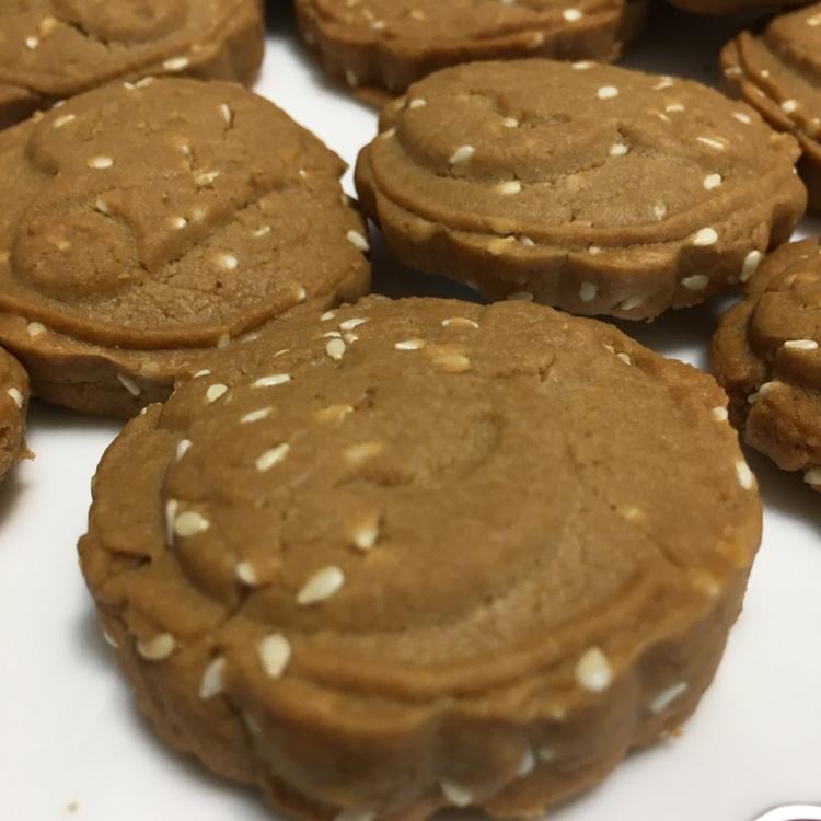 红糖黑芝麻饼干—酥脆无黄油快手版