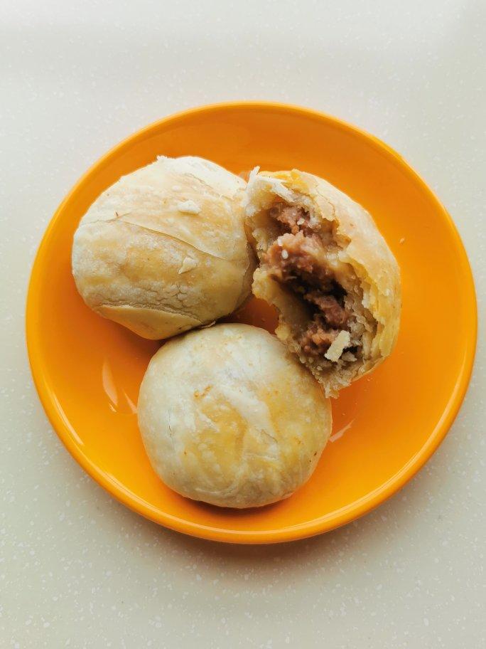 酥皮鲜肉月饼～酥的掉渣