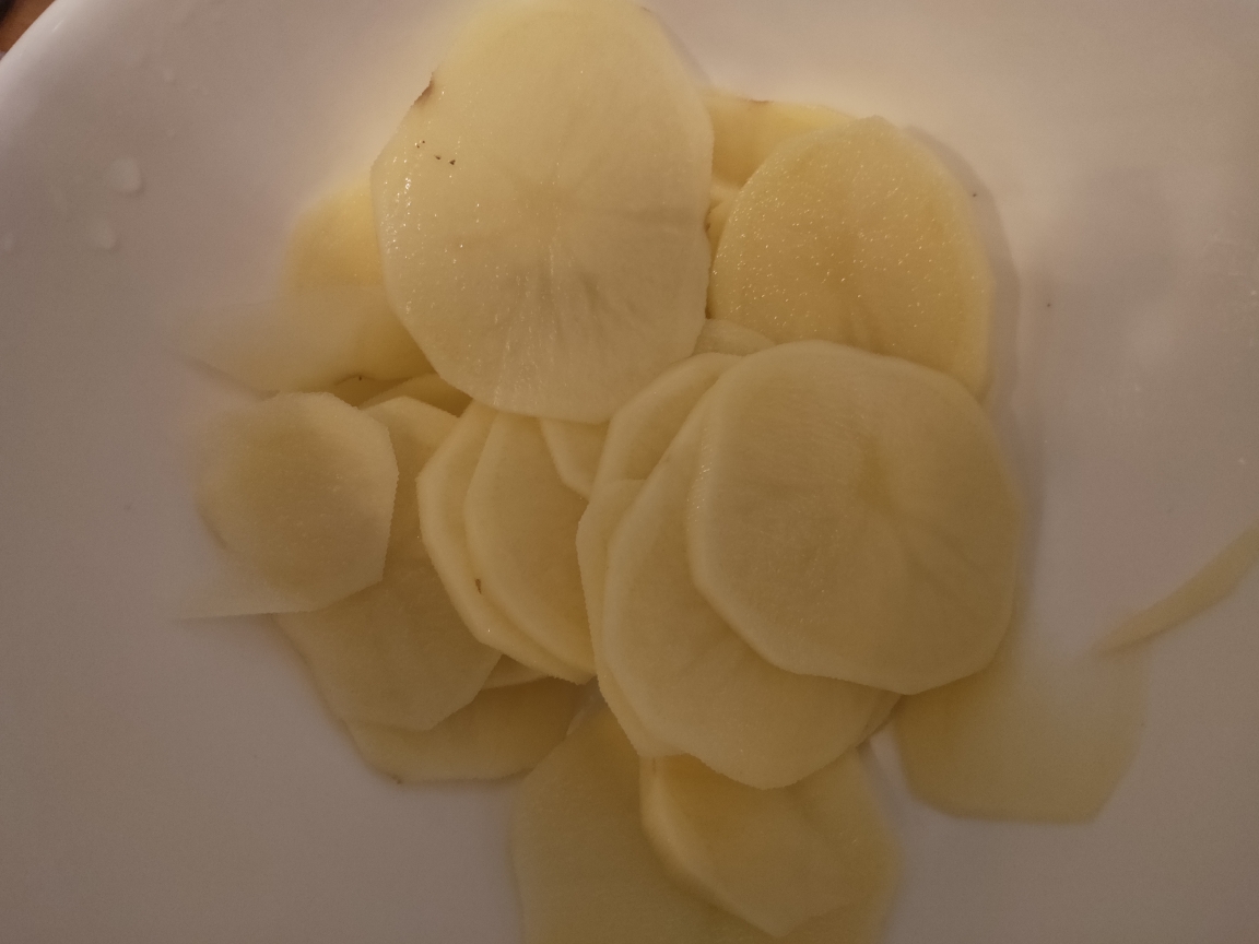 炸土豆片的做法 步骤1