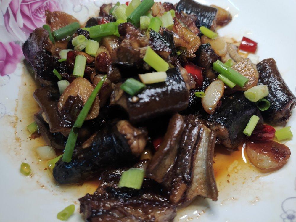 烟雨双飞做的洋葱爆鳝背
