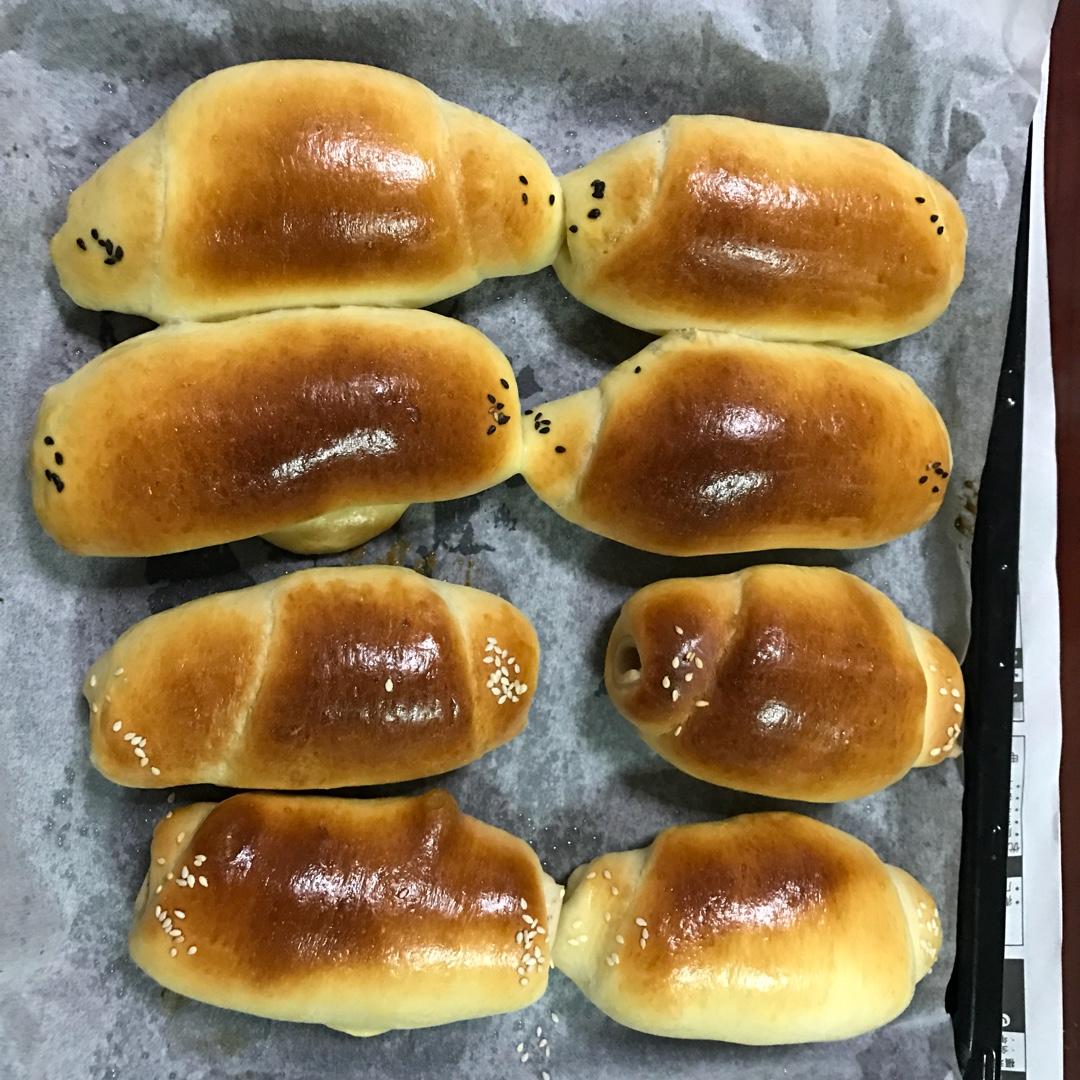 黄油面包卷