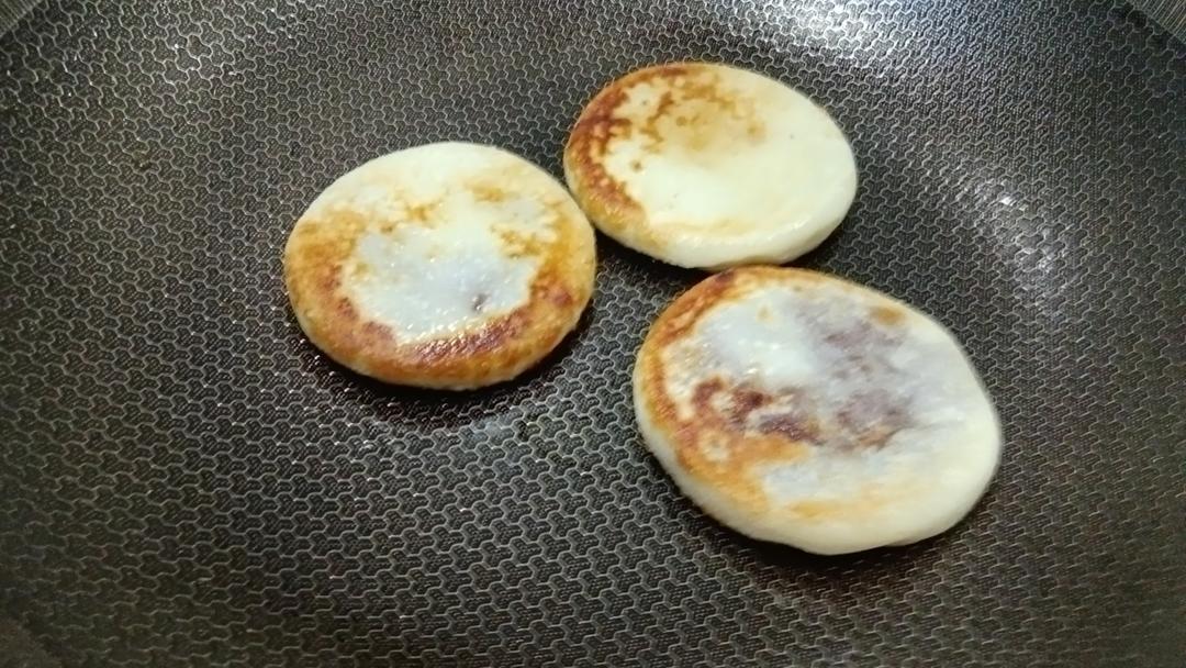 ㊙️东北糯米豆沙粘火勺 烫面法饼超级软 附虎口收拢法整形视频
