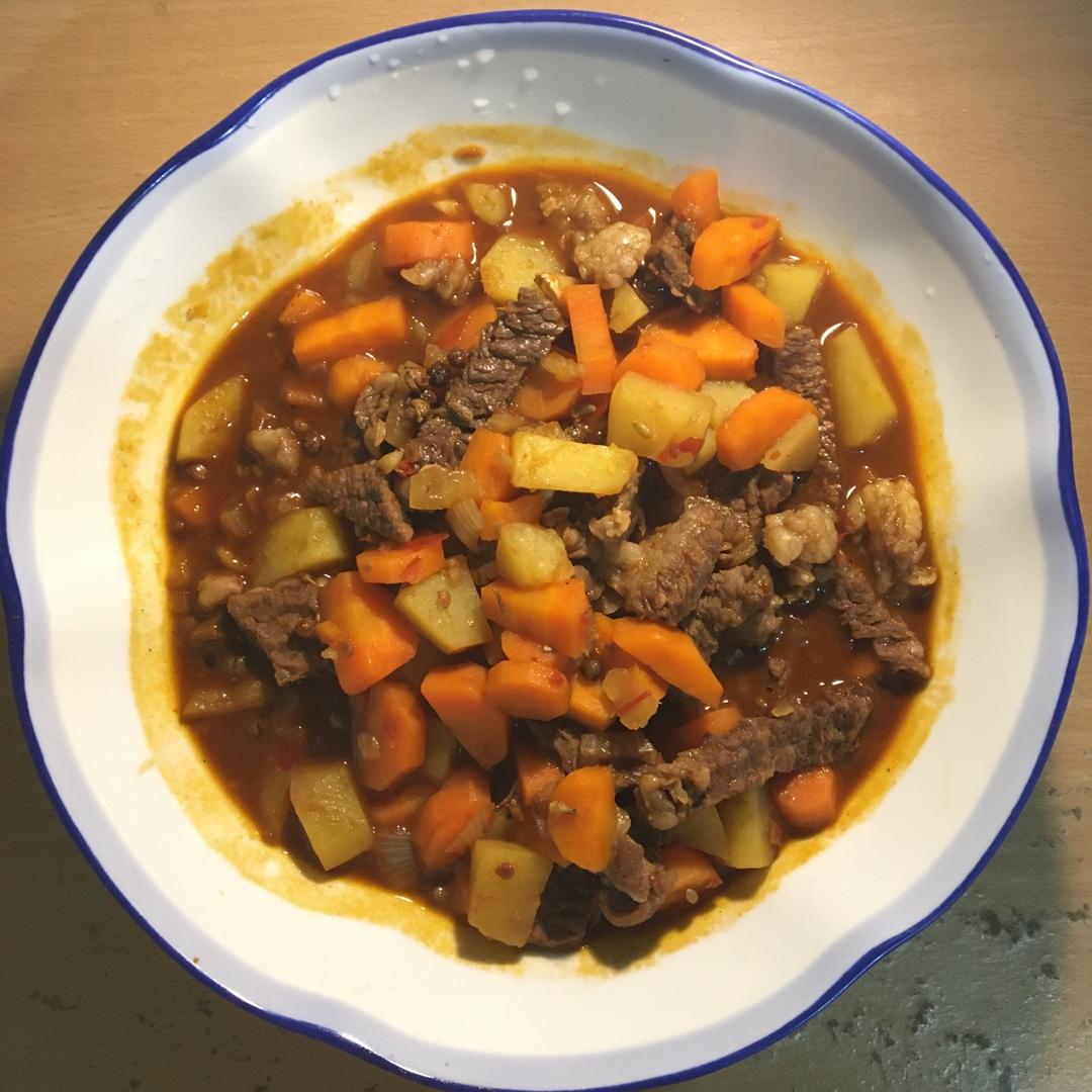 番茄土豆炖牛腩