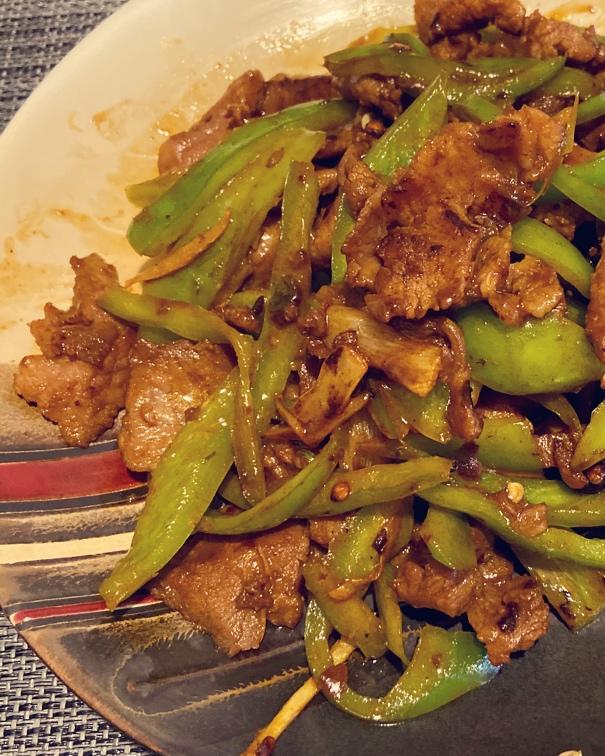 家常尖椒炒肉