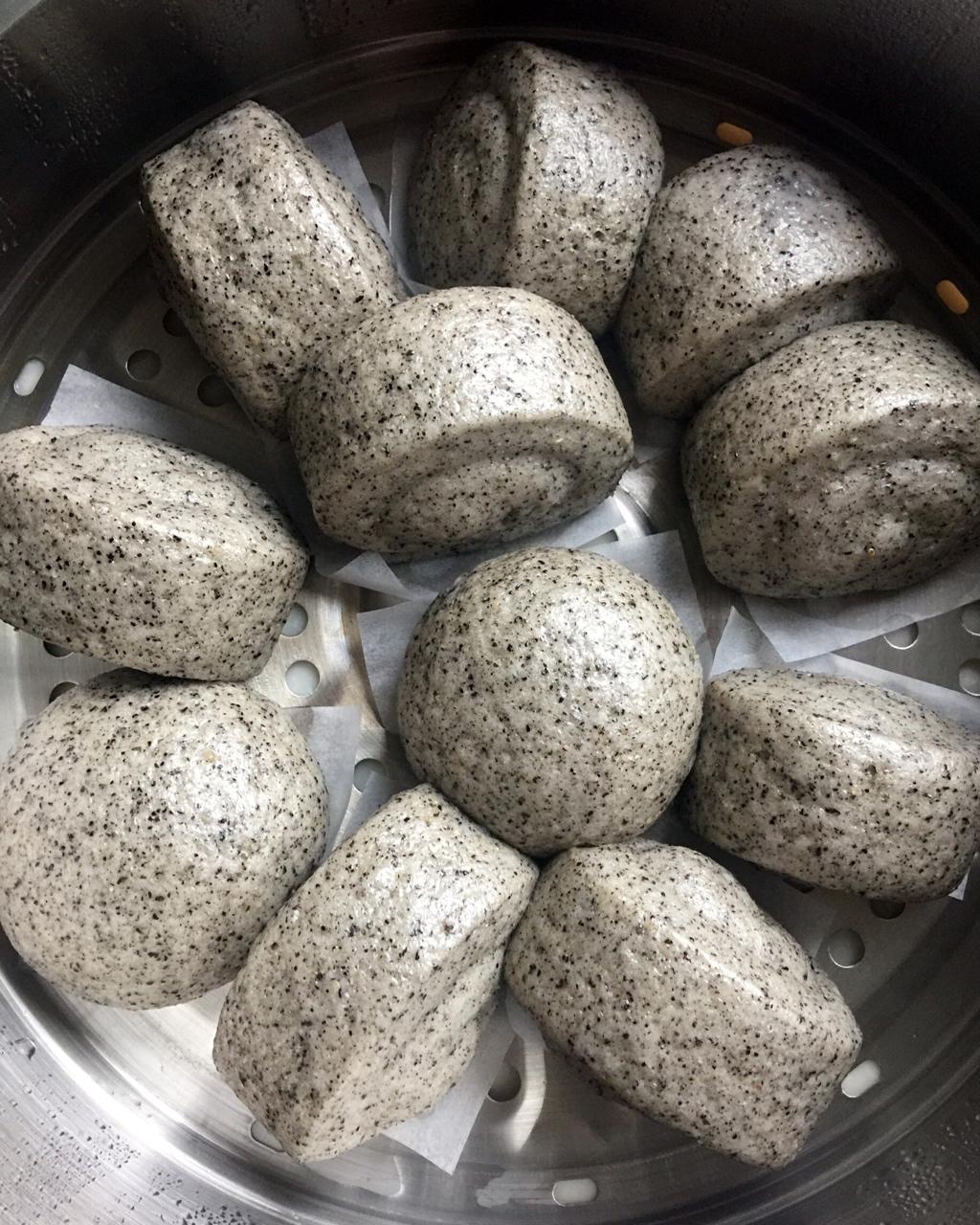 奶香黑芝麻刀切馒头