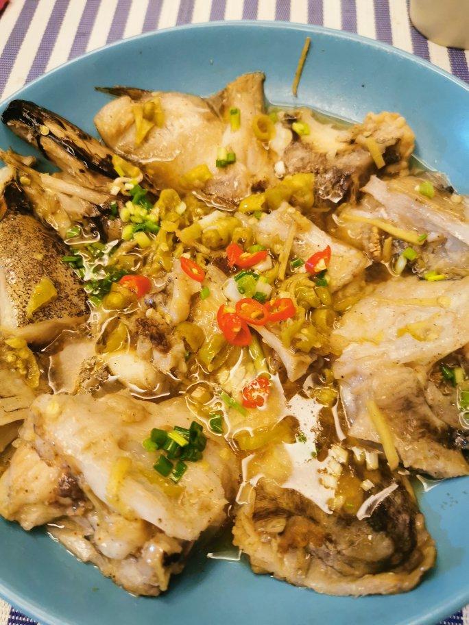 野山椒蒸深海鲽鱼头