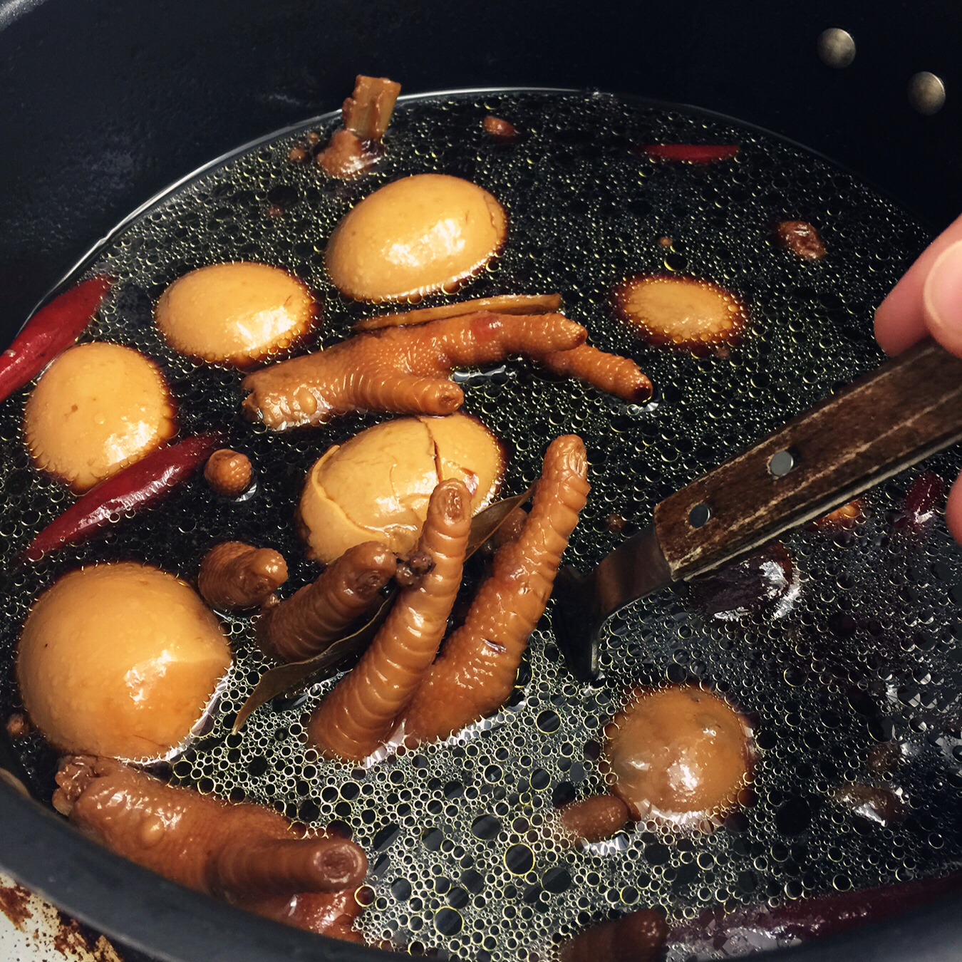 卤鸡爪子