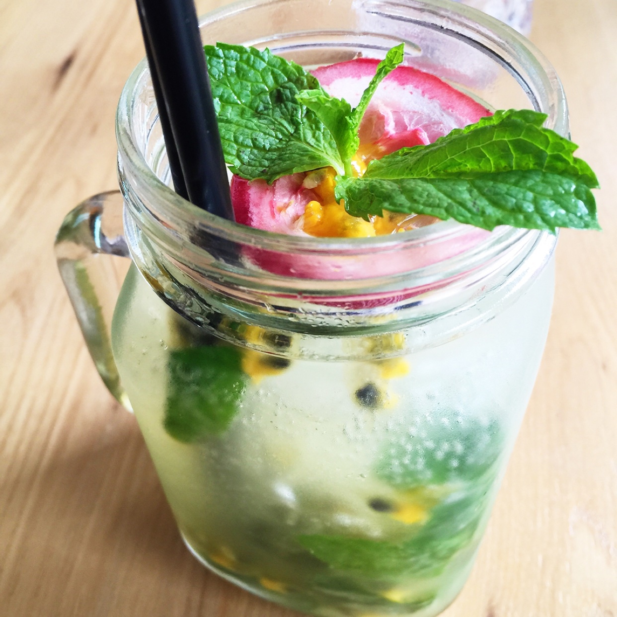 青柠/青桔百香果气泡水/夏日必备