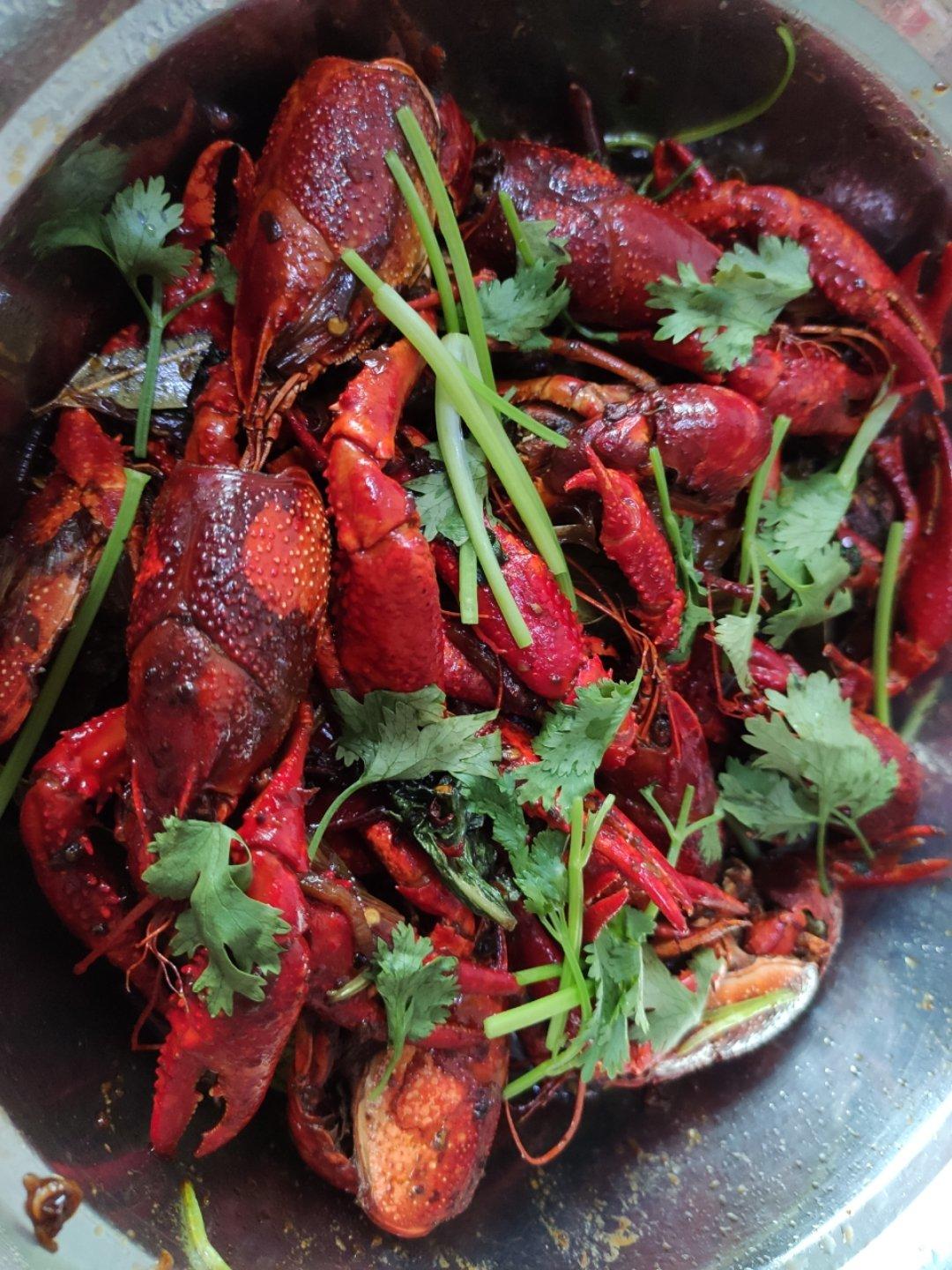 小小孟小小年做的堂妈小厨麻辣小龙虾