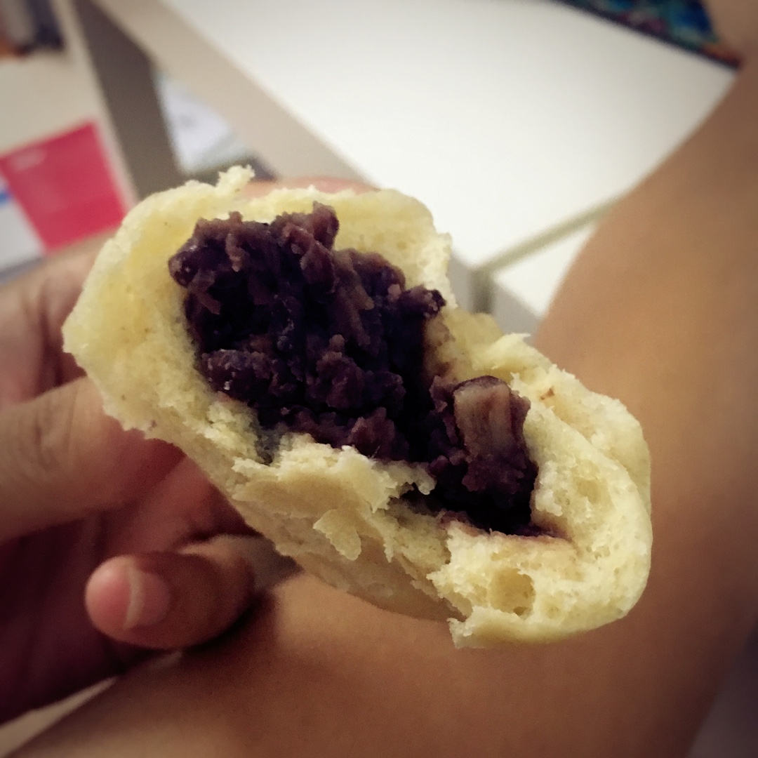 红豆沙全麦包子