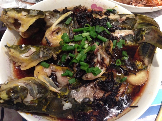 佳佳猫儿做的干菜蒸汪刺鱼