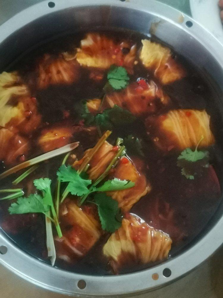 过年餐桌上必备的一道菜，翡翠白玉卷