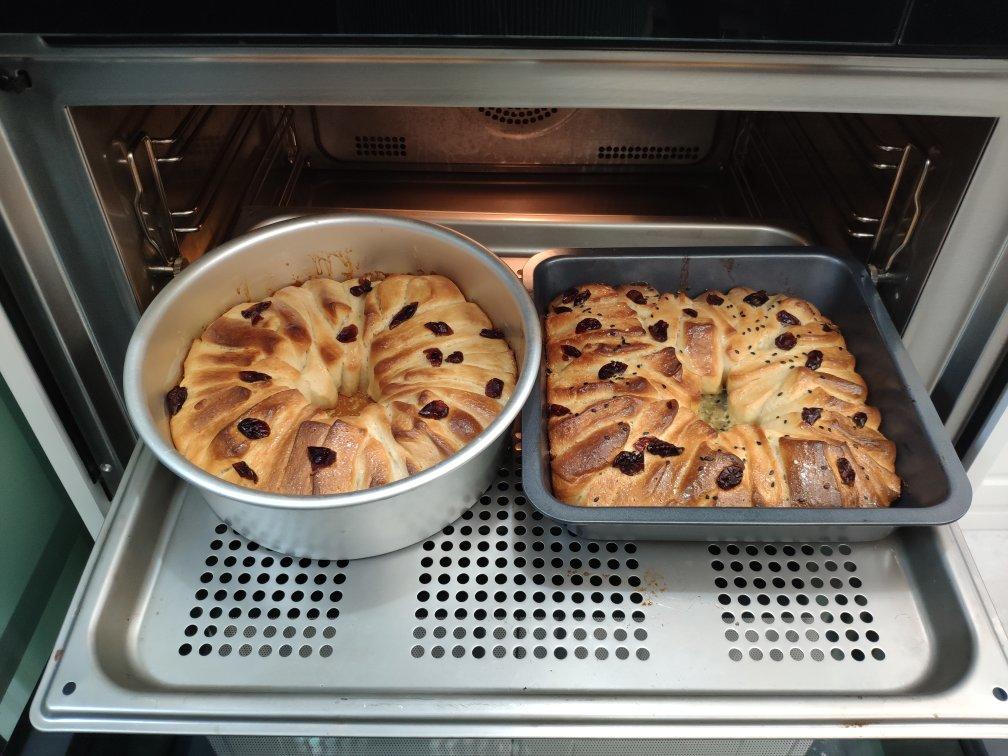 日式香浓炼乳面包