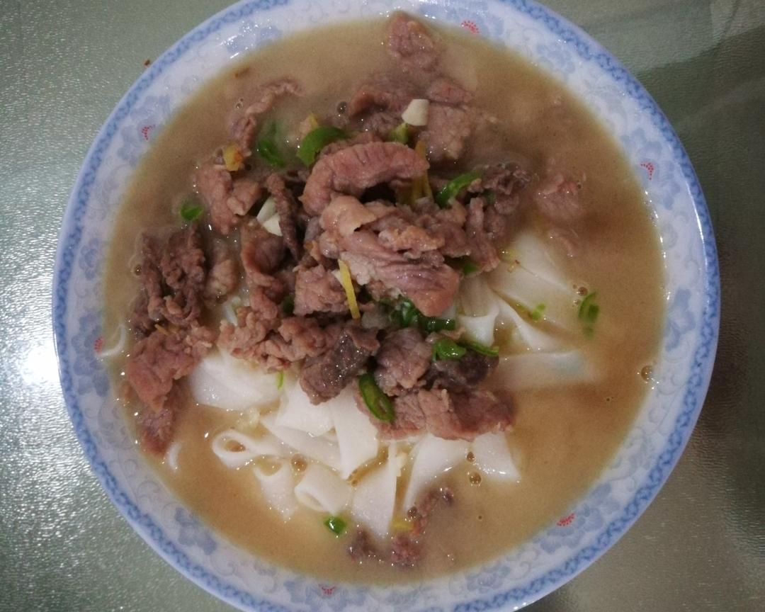 父·食｜肉丝米粉