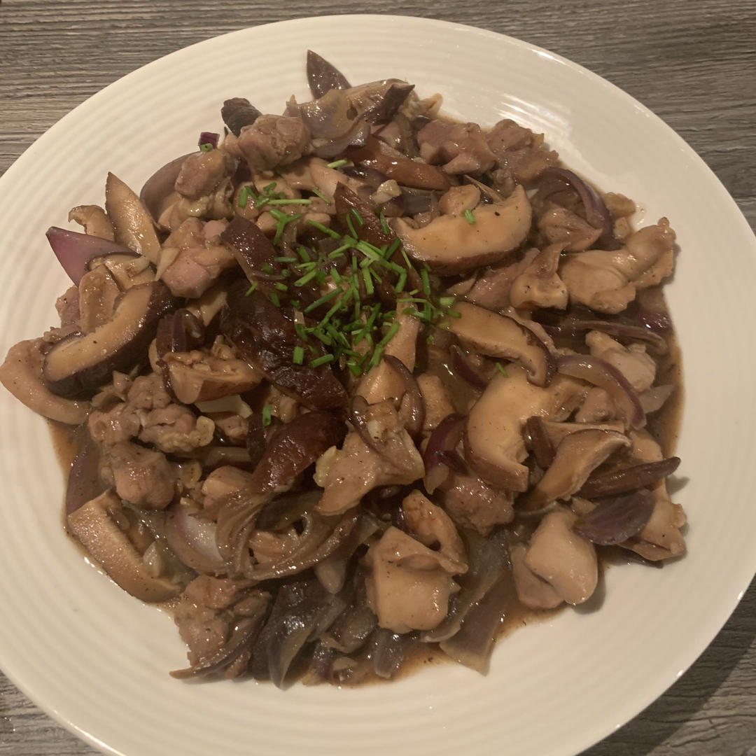 ❤️香菇滑鸡：鸡肉滑嫩，香菇入味‼️