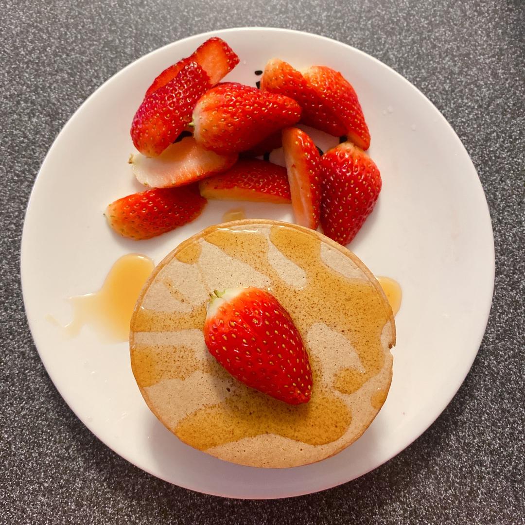全麦草莓松饼
