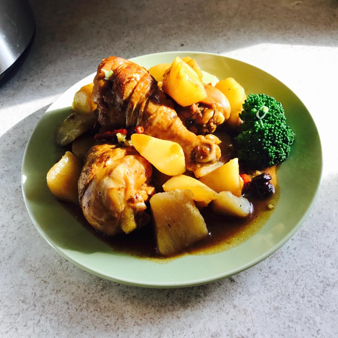 红烧土豆炖鸡腿