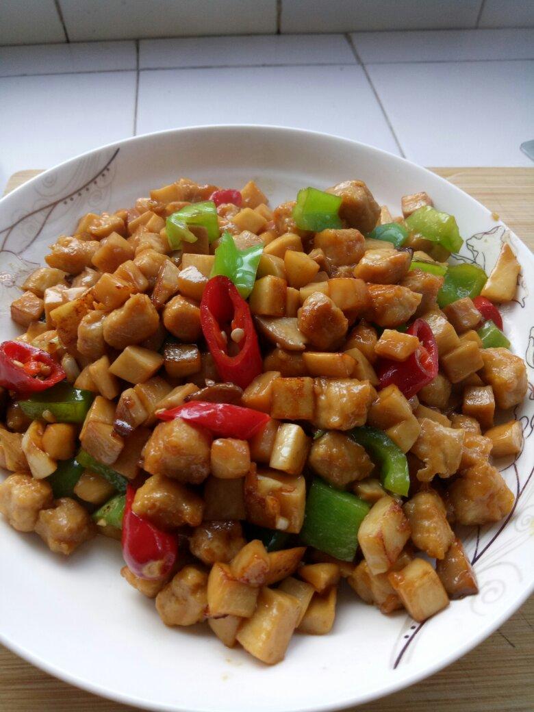 家常菜~杏鲍菇烧牛肉粒