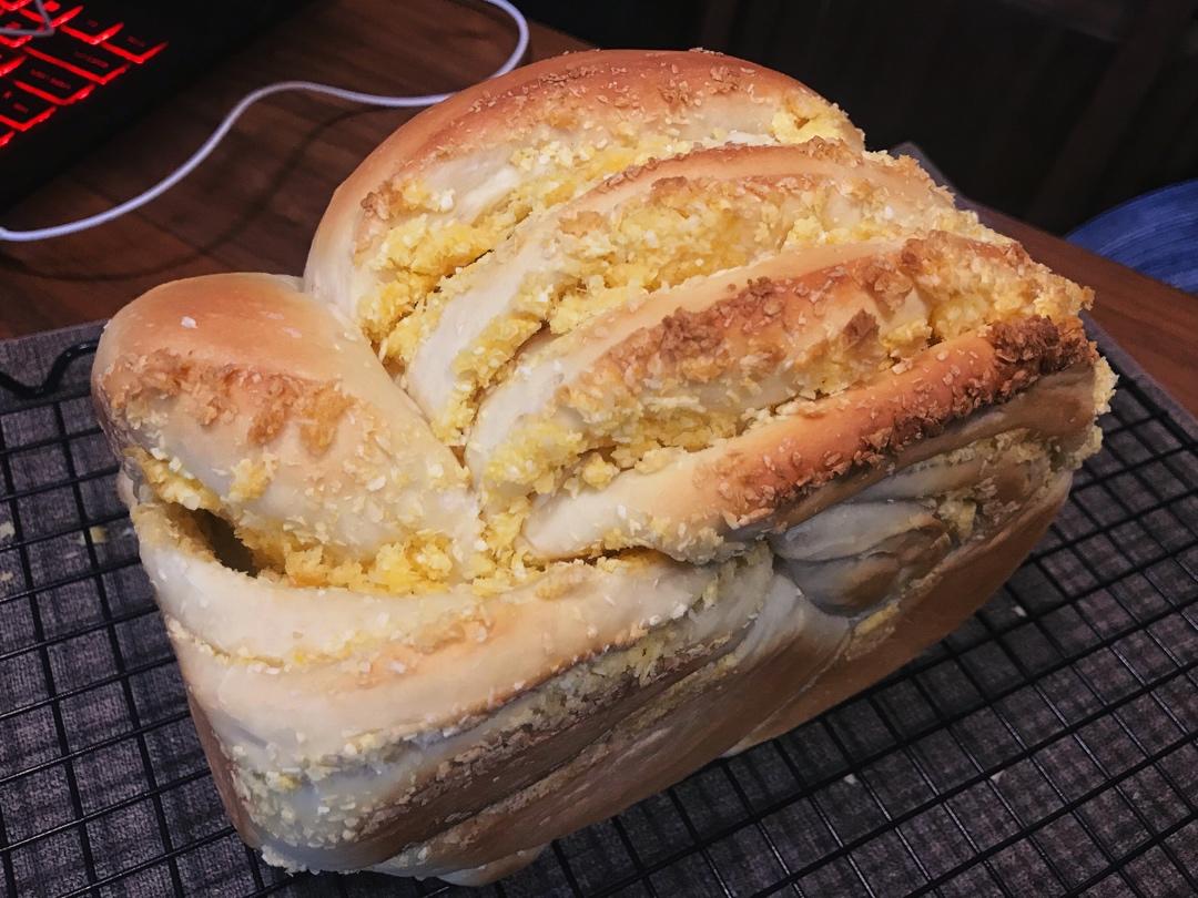 椰蓉吐司.....椰蓉薯泥馅