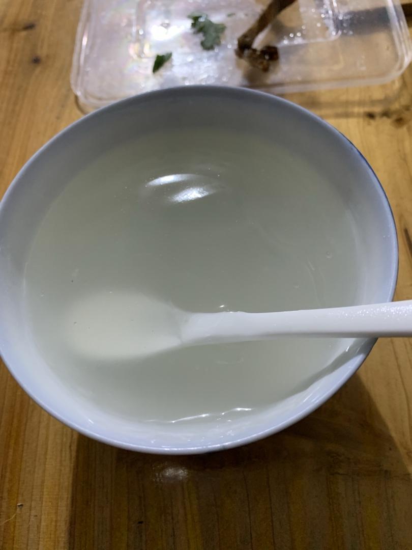 道特dumpling做的竹根薯粉糖水