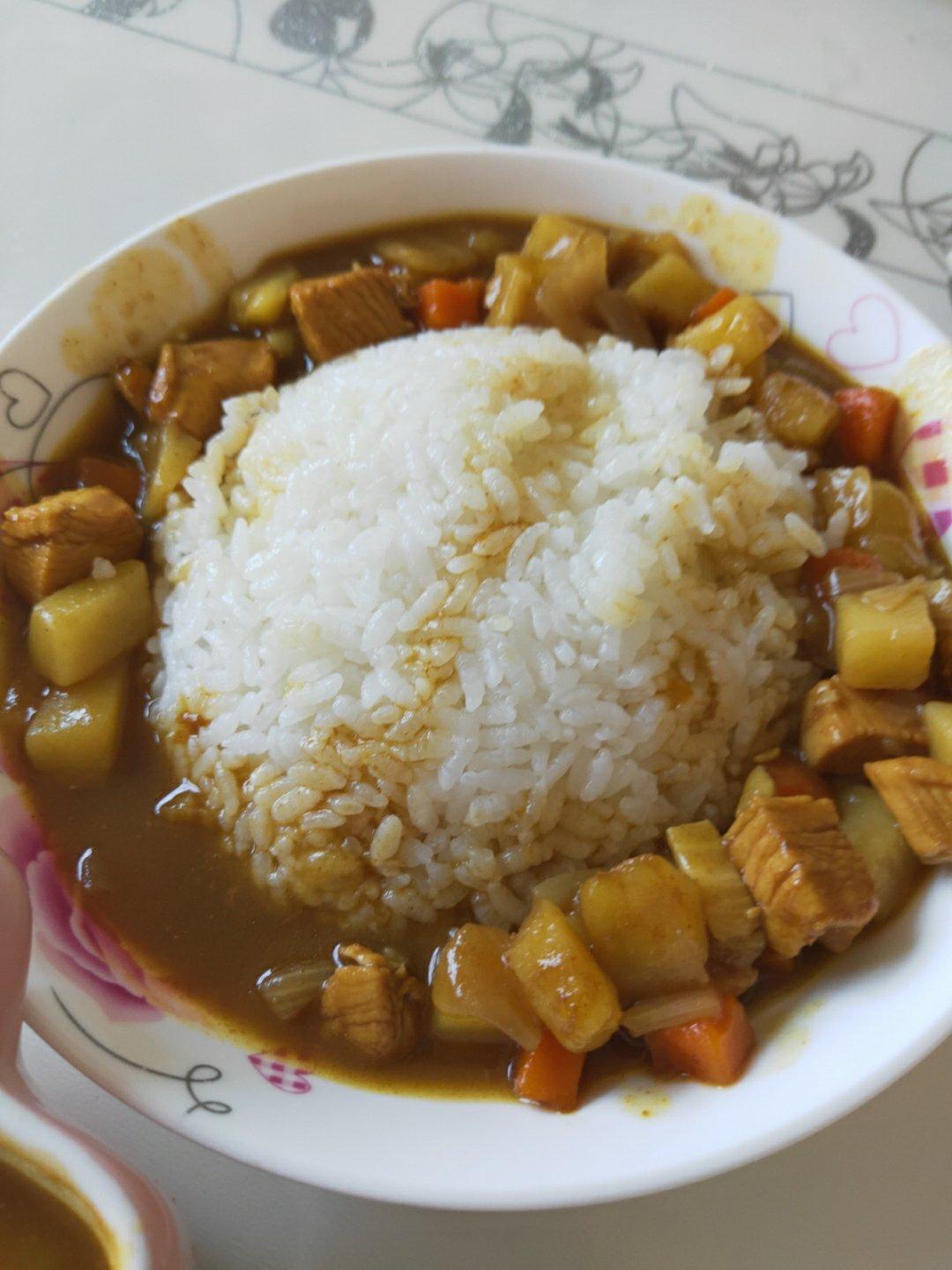 咖喱鸡肉饭