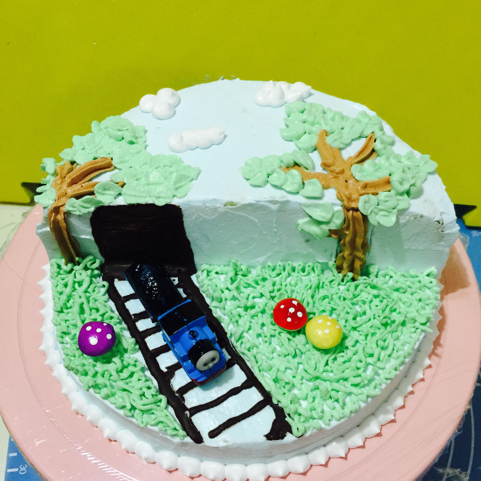 托马斯场景奶油蛋糕