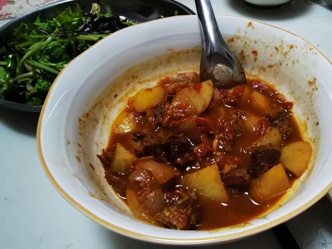 番茄土豆炖牛腩