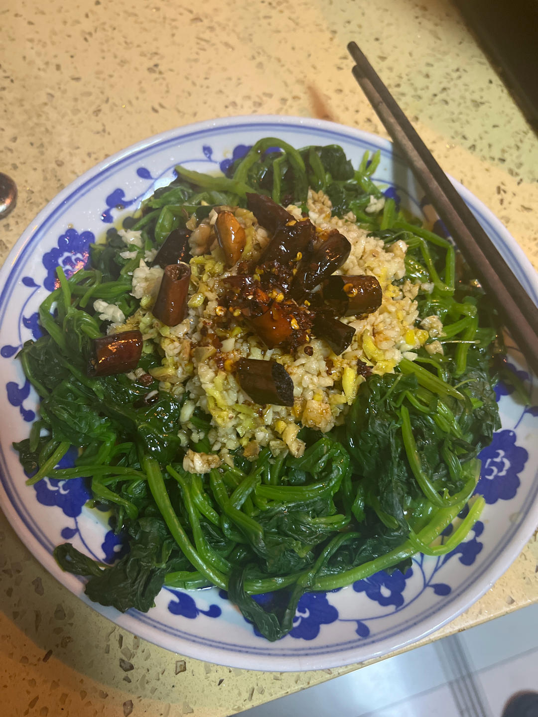 凉拌菠菜(家传秘方)