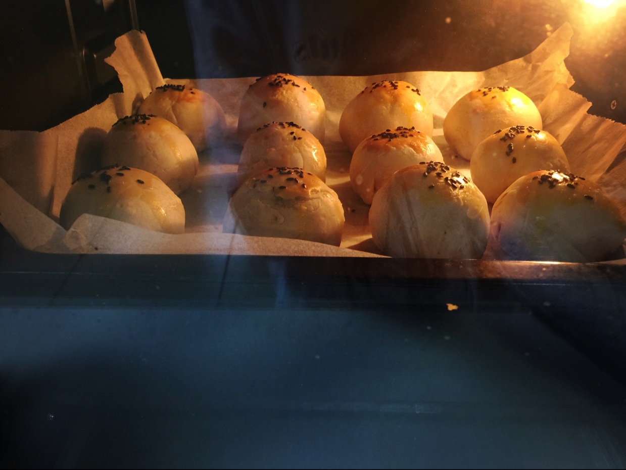 自制栗蓉蛋黄酥