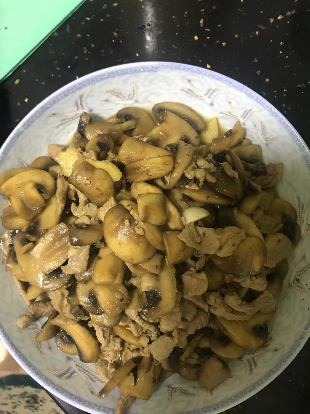 口蘑炒肉(强烈推荐太美味)