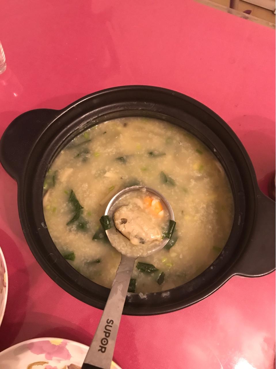 堂妈家的皮蛋瘦肉粥