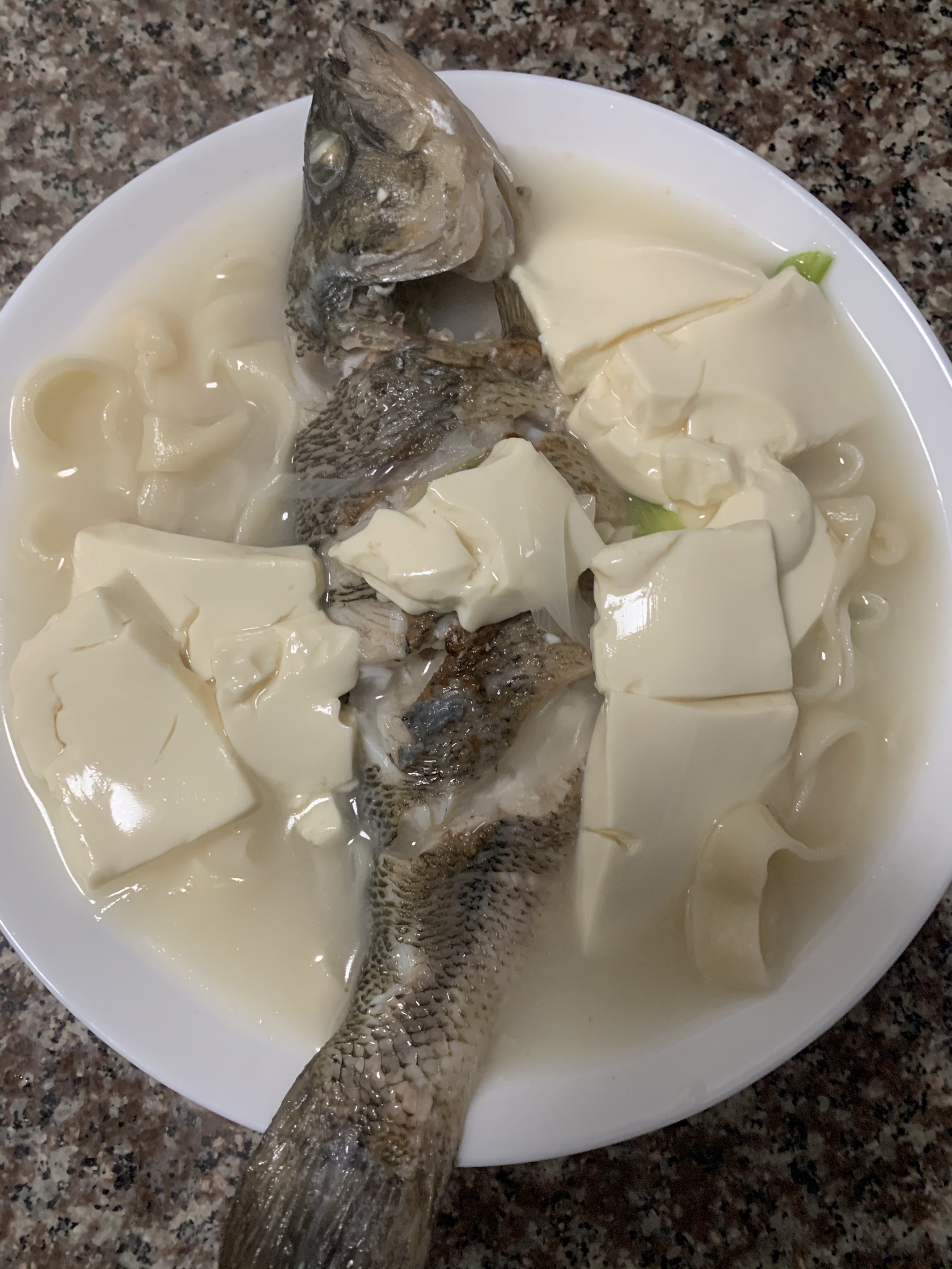 奶白豆腐鲈鱼汤的做法 步骤7