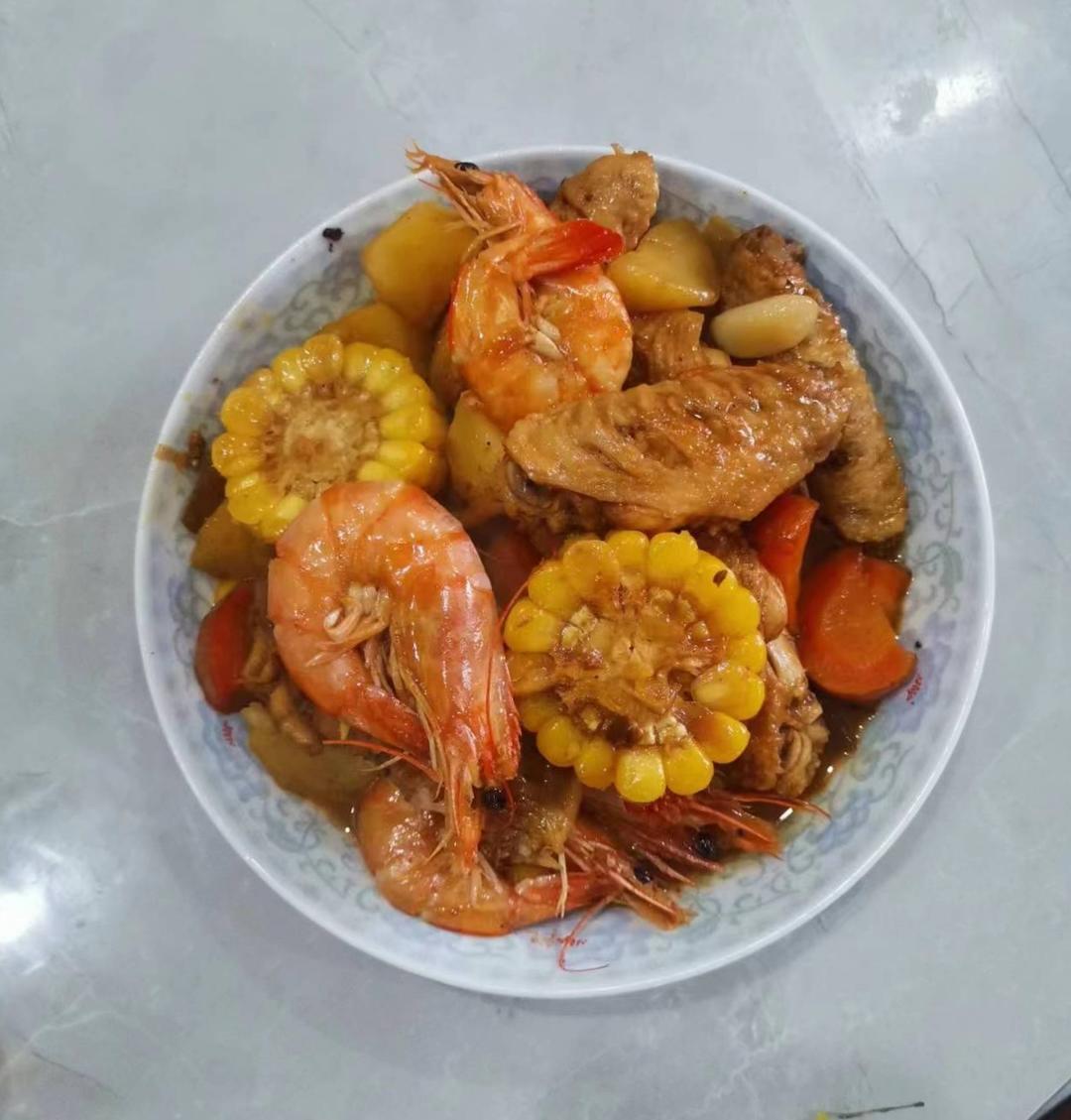 啤酒鲜虾鸡翅煲